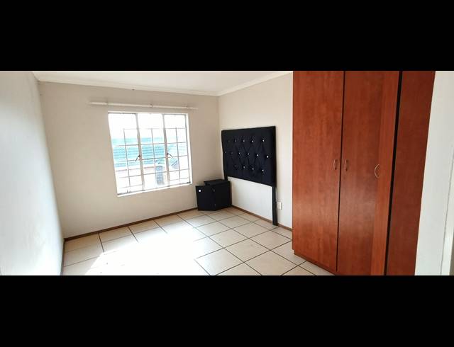 2 BEDROOM APARTMENT TO LET IN REYNO RIDGE